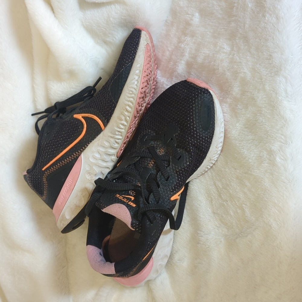 Nike Renew Running Shoe